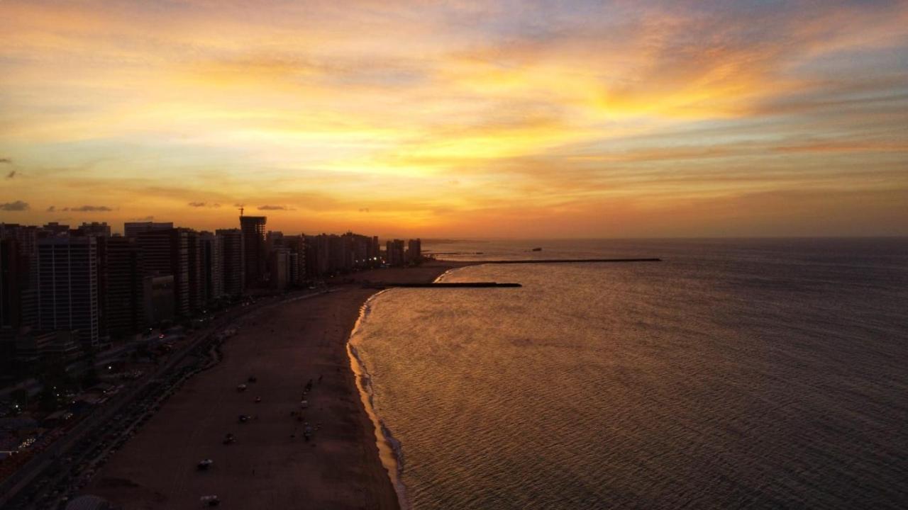 Beira Mar Meireles A Um Passo Do Mar Fortaleza  Zewnętrze zdjęcie